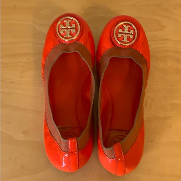 Tory Burch Orange Patent Leather Flats Size 5.5 - Picture 5 of 6